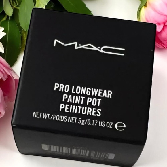 ⚫️ MAC Pro Longwear Paint Pot BABE IN CHARMS Full-Size New In Box - Picture 2 of 5